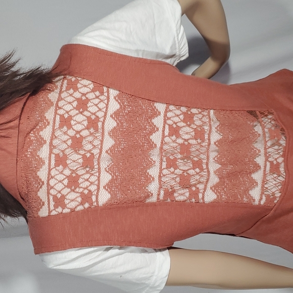 Knit Vest with lace back - Picture 8 of 9